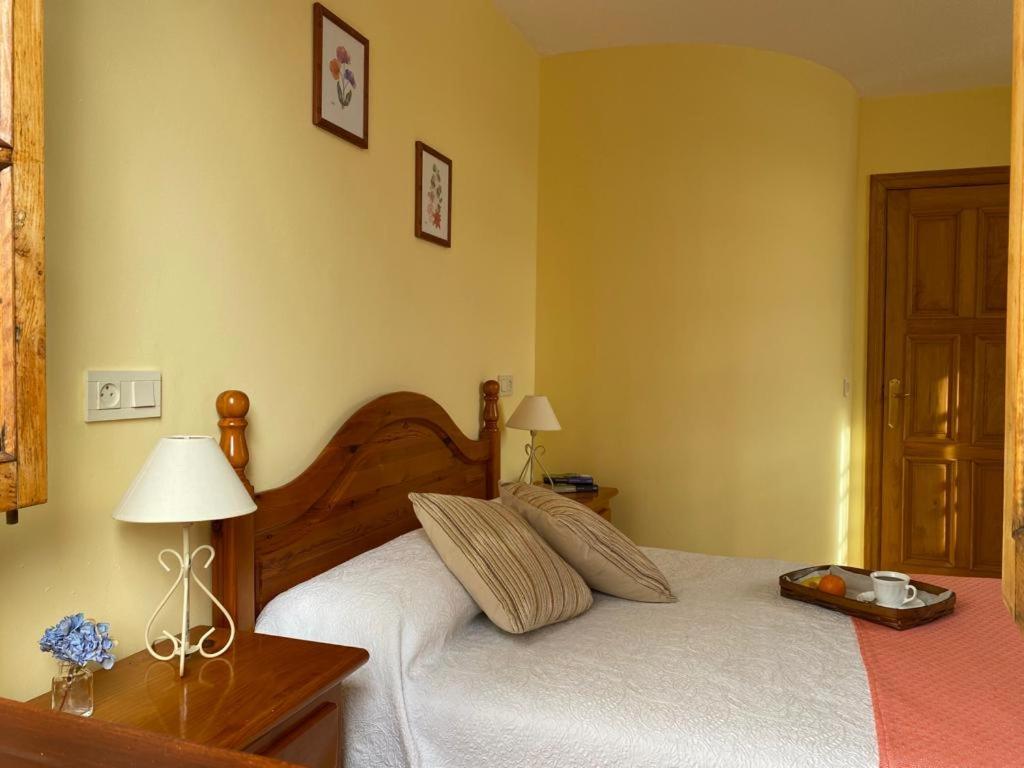 Ahio San Martin, Apartamentos Rurales Casa De La Villa San Martin de Oscos Exteriör bild